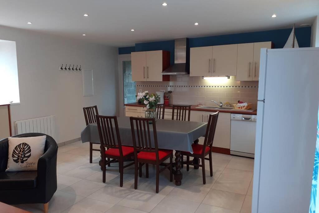 Appartement 4 Pers Dans Longere A 800M De La Plage Plouhinec  Luaran gambar